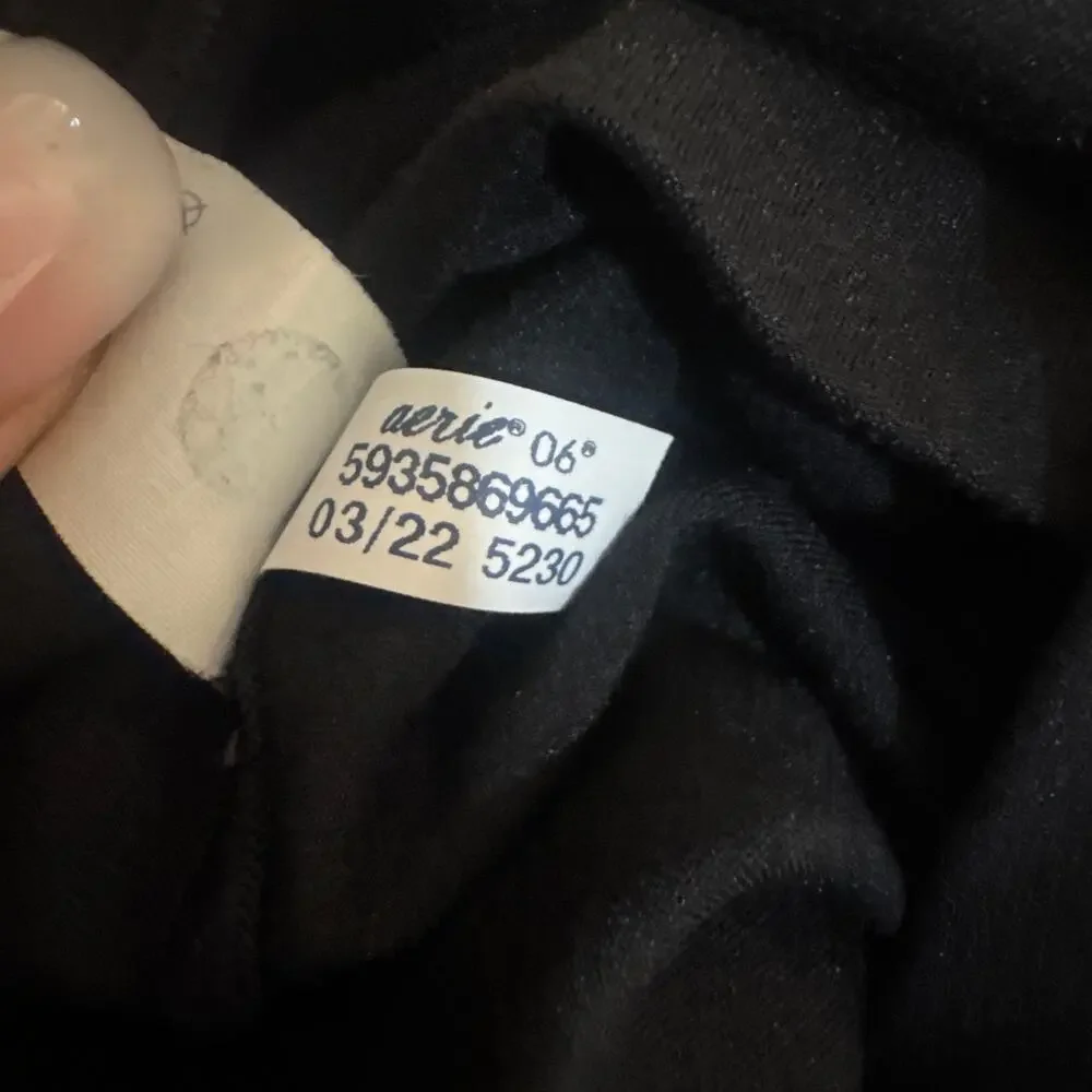 Aerie OFFLINE Real Me High Rise Flare Leggings Black XS - Picture 7 of 8
